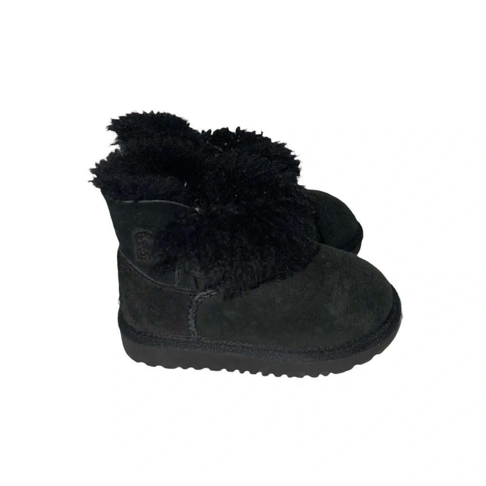 UGG Girl Shoes Size 8